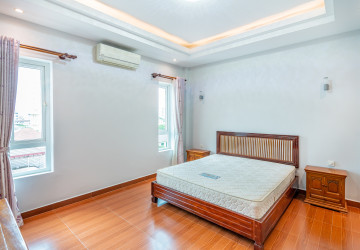 2 Bedroom Serviced Apartment For Rent - Phsar Daeum Thkov, Phnom Penh thumbnail