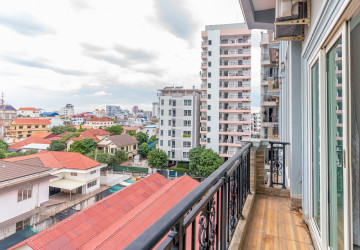 2 Bedroom Serviced Apartment For Rent - Phsar Daeum Thkov, Phnom Penh thumbnail