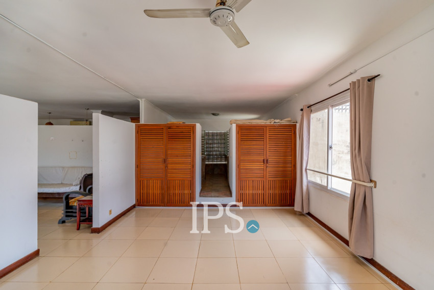 Renovated 1 Bedroom Apartment For Rent - Chakto Mukh, Phnom Penh