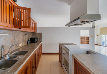 Renovated 1 Bedroom Apartment For Rent - Chakto Mukh, Phnom Penh thumbnail