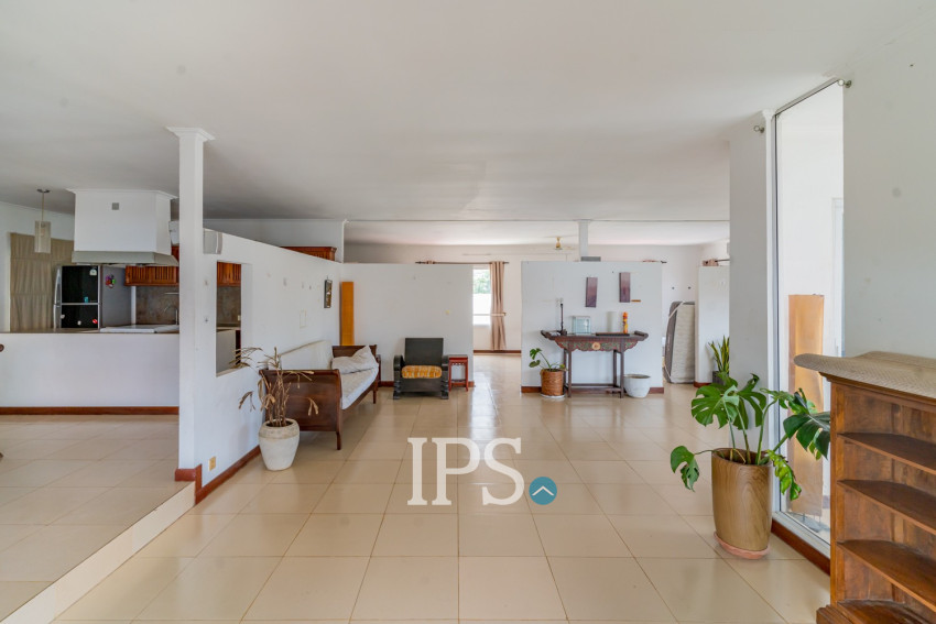 Renovated 1 Bedroom Apartment For Rent - Chakto Mukh, Phnom Penh