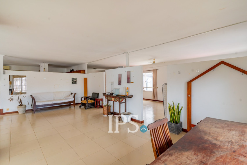 Renovated 1 Bedroom Apartment For Rent - Chakto Mukh, Phnom Penh