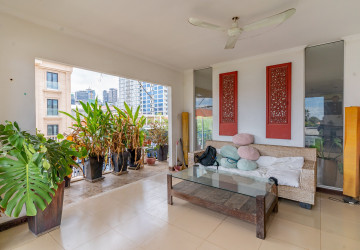 Renovated 1 Bedroom Apartment For Rent - Chakto Mukh, Phnom Penh thumbnail