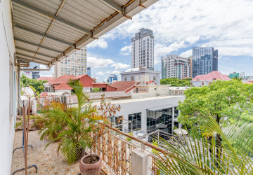 Renovated 1 Bedroom Apartment For Rent - Chakto Mukh, Phnom Penh thumbnail