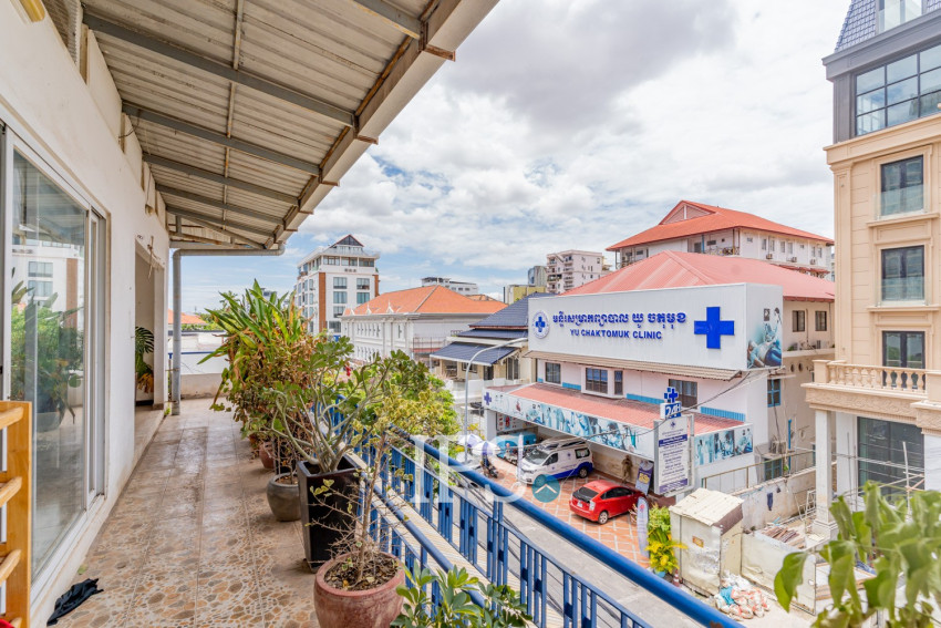 Renovated 1 Bedroom Apartment For Rent - Chakto Mukh, Phnom Penh