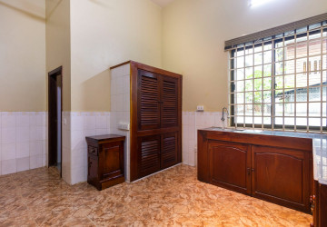 3 Bedroom House For Rent - Sala Kamreuk, Siem Reap thumbnail
