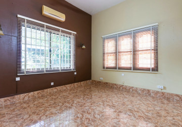 3 Bedroom House For Rent - Sala Kamreuk, Siem Reap thumbnail