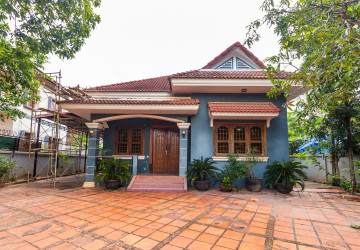 3 Bedroom House For Rent - Sala Kamreuk, Siem Reap thumbnail