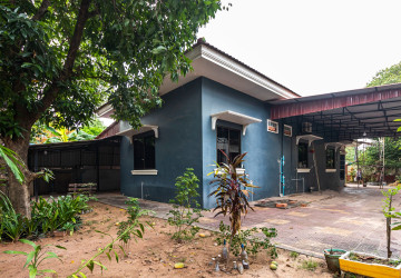 3 Bedroom House For Rent - Sala Kamreuk, Siem Reap thumbnail