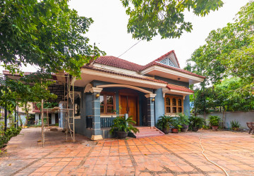 3 Bedroom House For Rent - Sala Kamreuk, Siem Reap thumbnail