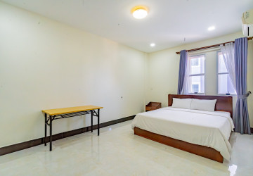 3 Bedroom Serviced Apartment For Rent  - BKK2, Phnom Penh thumbnail