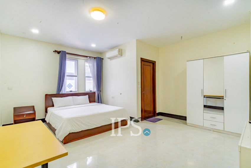3 Bedroom Serviced Apartment For Rent  - BKK2, Phnom Penh
