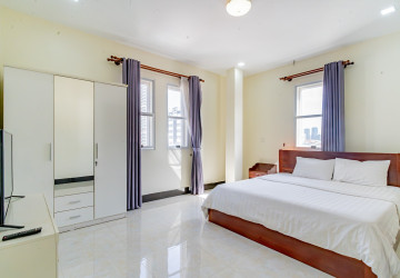 3 Bedroom Serviced Apartment For Rent  - BKK2, Phnom Penh thumbnail