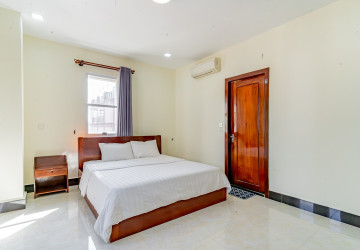 3 Bedroom Serviced Apartment For Rent  - BKK2, Phnom Penh thumbnail