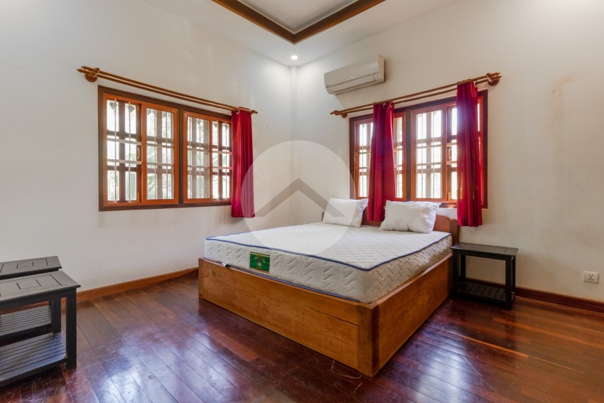 3 Bedroom Wooden House For Rent - Sala Kamreuk, Siem Reap