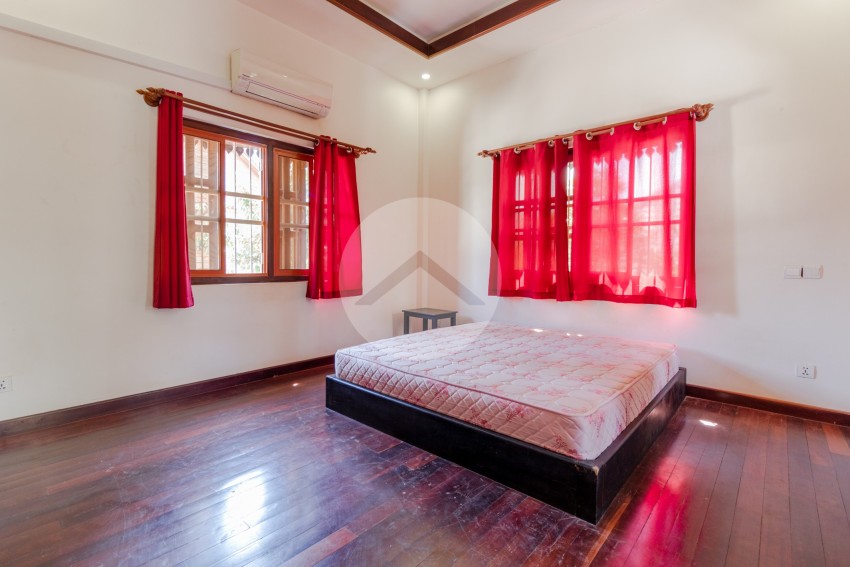 3 Bedroom Wooden House For Rent - Sala Kamreuk, Siem Reap