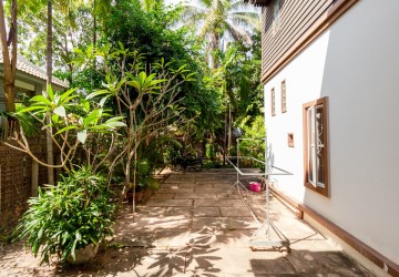 3 Bedroom Wooden House For Rent - Sala Kamreuk, Siem Reap thumbnail