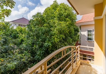 4 Bedroom Villa For Rent - Bassac Garden City, Tonle Bassac, Phnom Penh thumbnail