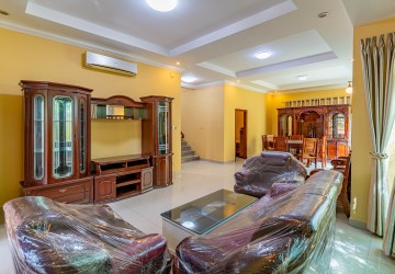 4 Bedroom Villa For Rent - Bassac Garden City, Tonle Bassac, Phnom Penh thumbnail