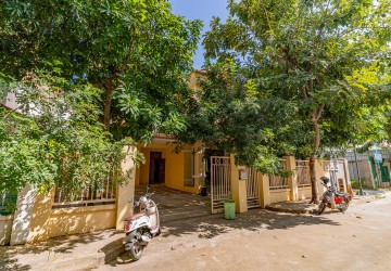 4 Bedroom Villa For Rent - Bassac Garden City, Tonle Bassac, Phnom Penh thumbnail