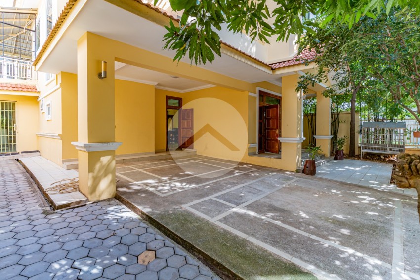 4 Bedroom Villa For Rent - Bassac Garden City, Tonle Bassac, Phnom Penh