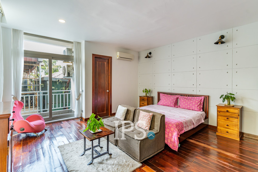 2 Bedroom Serviced Apartment For Rent - BKK1, Phnom Penh