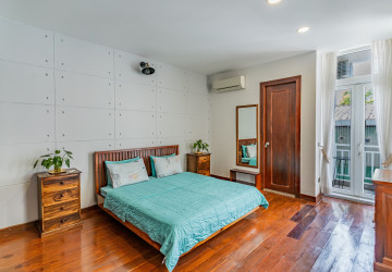 2 Bedroom Serviced Apartment For Rent - BKK1, Phnom Penh thumbnail