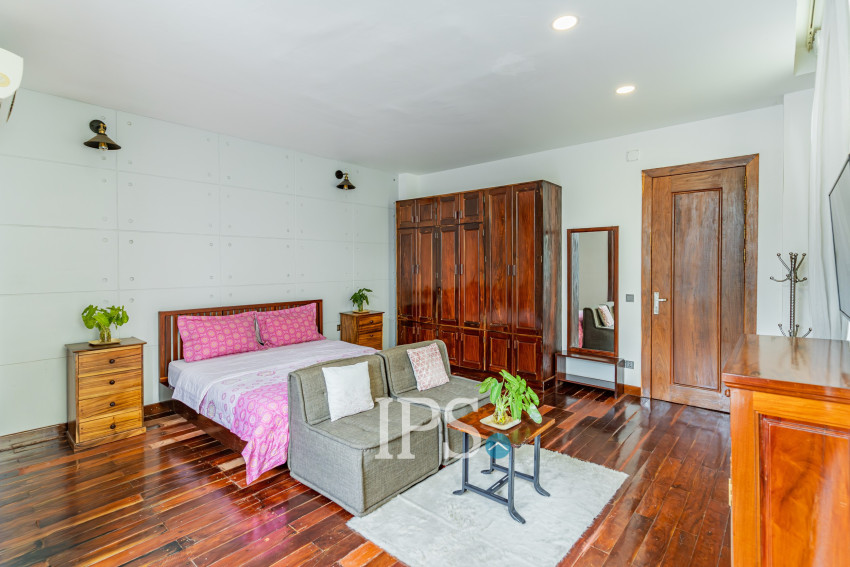 2 Bedroom Serviced Apartment For Rent - BKK1, Phnom Penh
