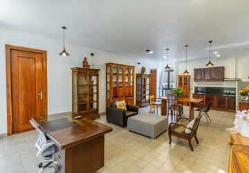 2 Bedroom Serviced Apartment For Rent - BKK1, Phnom Penh thumbnail