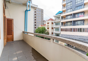 Renovated 2 Bedroom Apartment For Rent - Wat Phnom, Phnom Penh thumbnail