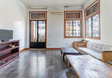 Renovated 2 Bedroom Apartment For Rent - Wat Phnom, Phnom Penh thumbnail