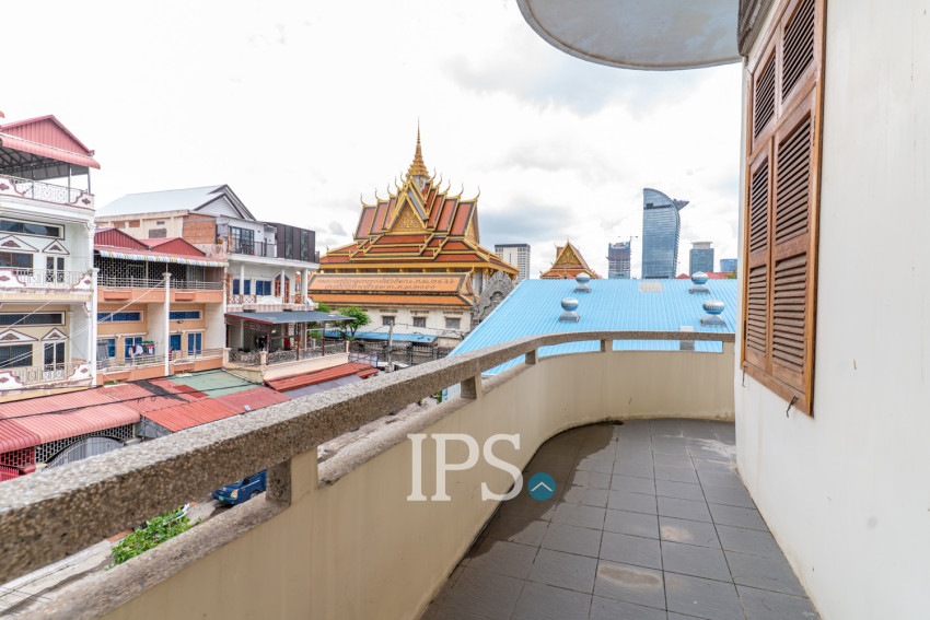 Renovated 2 Bedroom Apartment For Rent - Wat Phnom, Phnom Penh