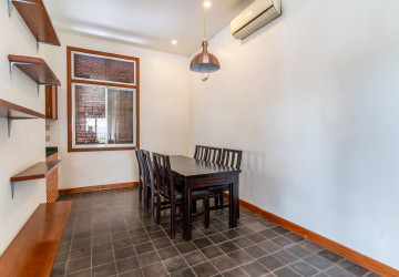 Renovated 2 Bedroom Apartment For Rent - Wat Phnom, Phnom Penh thumbnail