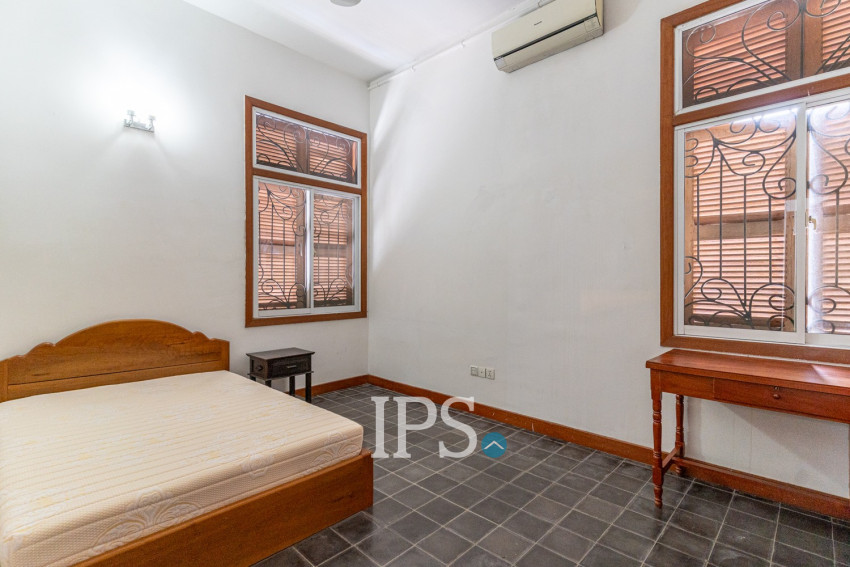 Renovated 2 Bedroom Apartment For Rent - Wat Phnom, Phnom Penh