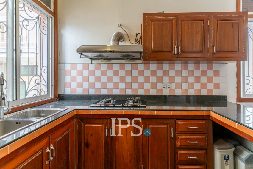 Renovated 2 Bedroom Apartment For Rent - Wat Phnom, Phnom Penh