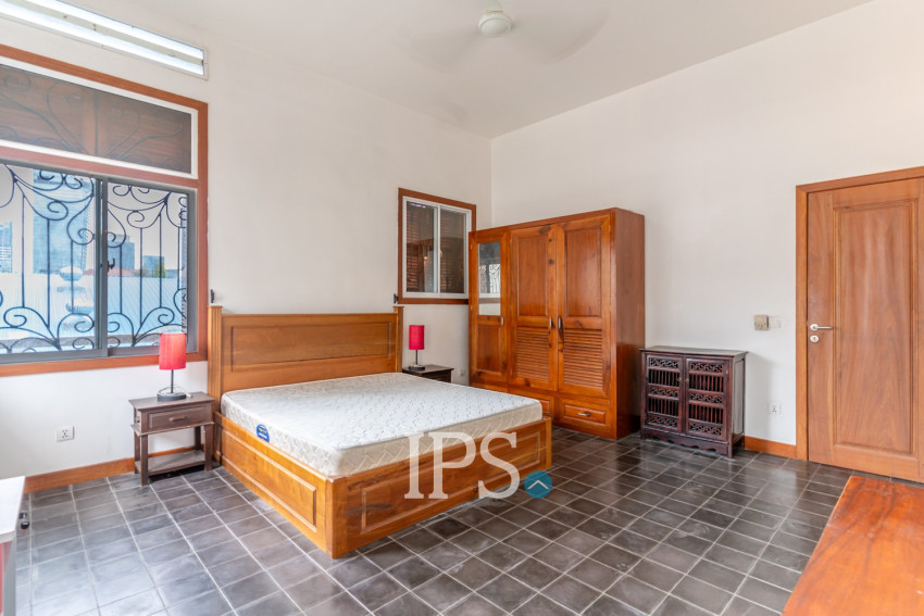 Renovated 2 Bedroom Apartment For Rent - Wat Phnom, Phnom Penh