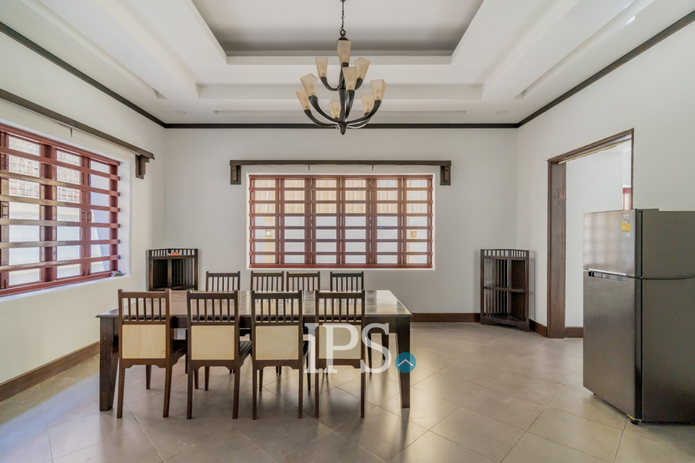 5 Bedroom Villa For Rent - Boeung Kak 1, Phnom Penh - Image 11