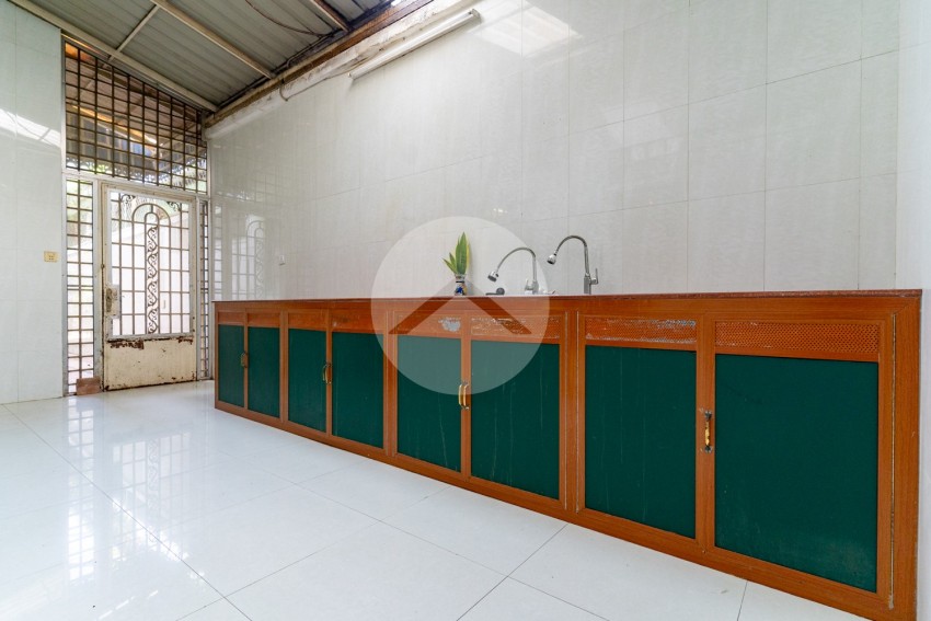 5 Bedroom Commercial Villa For Rent - Toul Kork, Phnom Penh