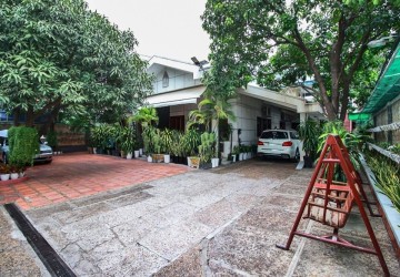 5 Bedroom Commercial Villa For Rent - Toul Kork, Phnom Penh thumbnail