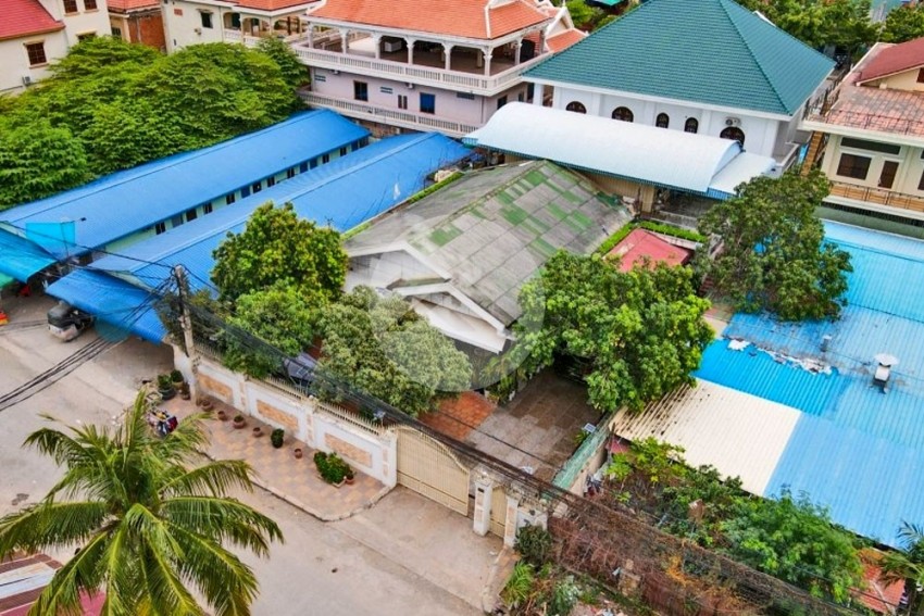 5 Bedroom Commercial Villa For Rent - Toul Kork, Phnom Penh