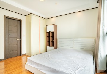 3 Bedroom Apartment For Rent in De Castle Royal, BKK1, Phnom Penh thumbnail