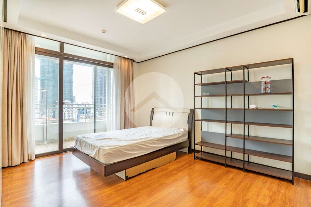 3 Bedroom Condo For Rent-BKK1, Phnom Penh - Image 17
