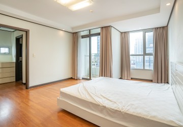 3 Bedroom Apartment For Rent in De Castle Royal, BKK1, Phnom Penh thumbnail