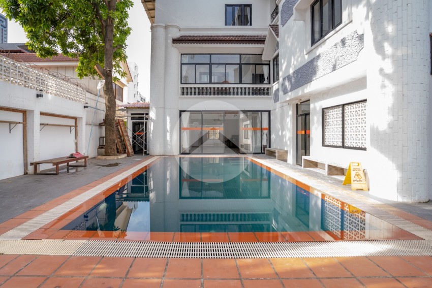 14 Bedroom Commercial Villa For Rent - BKK1, Phnom Penh