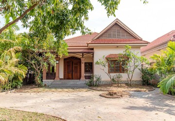 3 Bedroom Villa For Rent - Sala Kamreuk, Siem Reap thumbnail