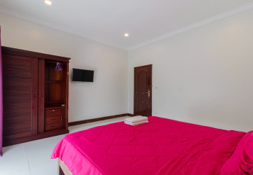 7 Bedroom Guesthouse For Rent - Svay Dangkum, Siem Reap thumbnail