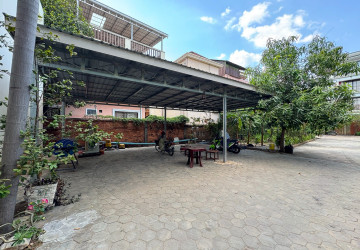 7 Bedroom Guesthouse For Rent - Svay Dangkum, Siem Reap thumbnail
