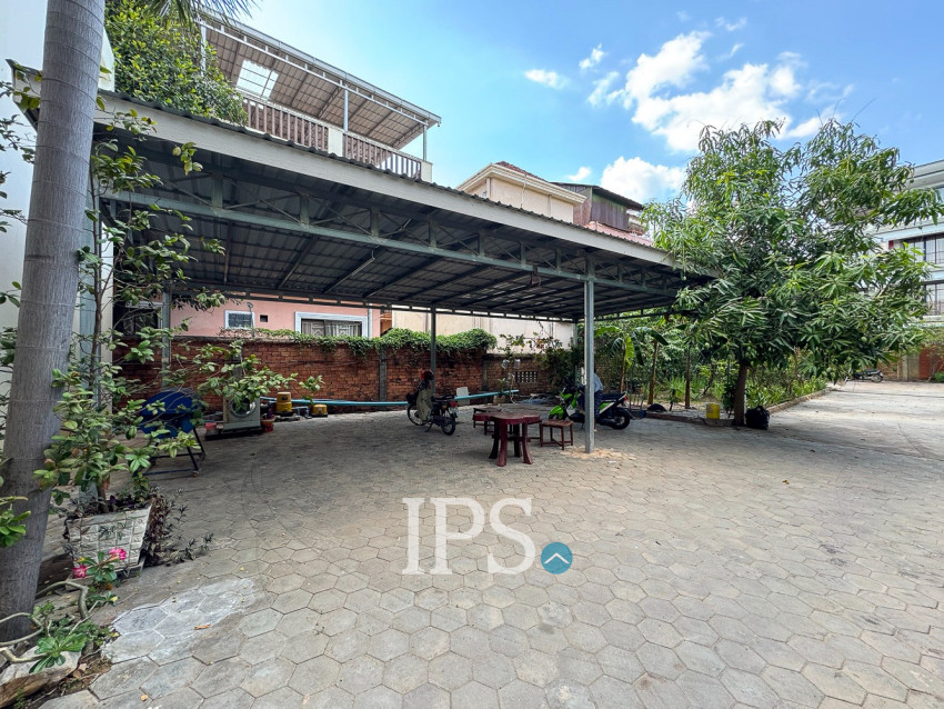 7 Bedroom Guesthouse For Rent - Svay Dangkum, Siem Reap