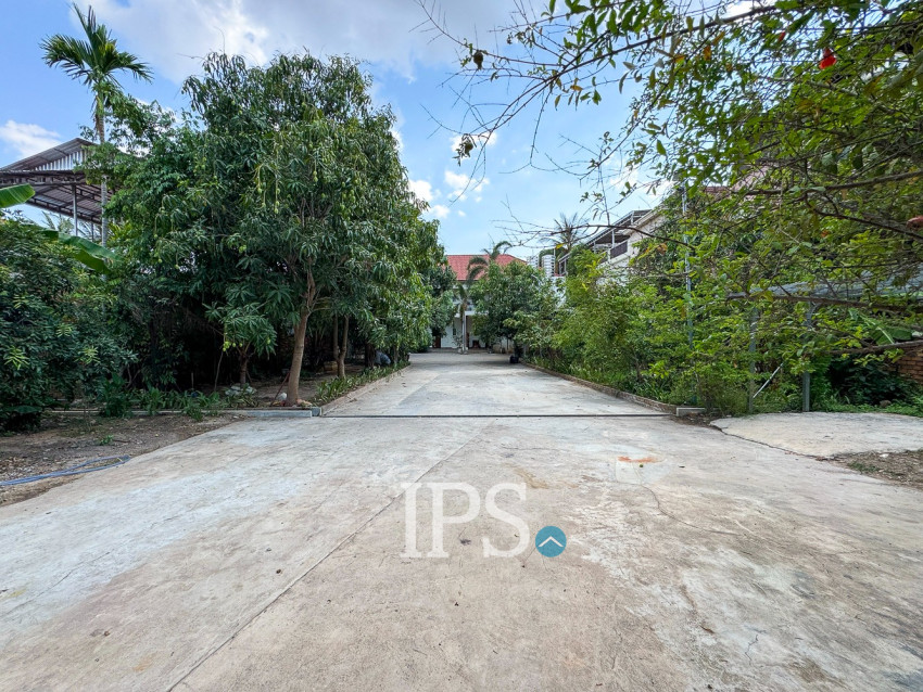 7 Bedroom Guesthouse For Rent - Svay Dangkum, Siem Reap