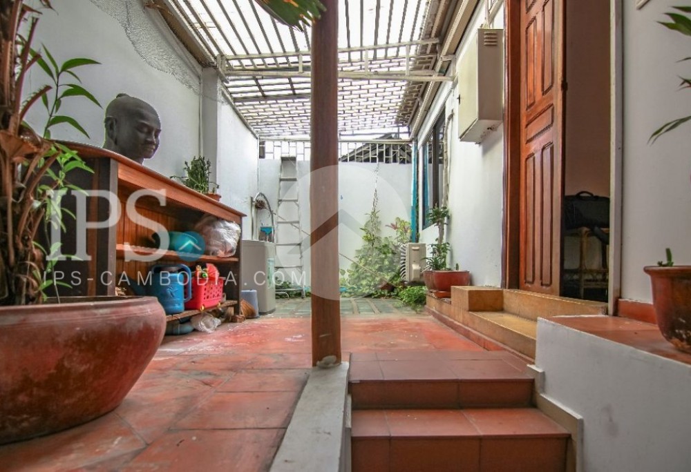 3 Apartments For Sale Along The Riverside, Phsar Kandal 1, Phnom Penh - Image 8